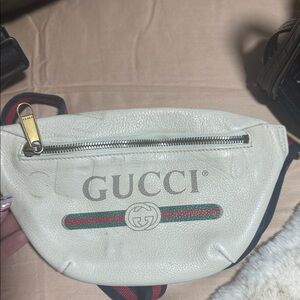 Gucci Off-White Leather Belt Bag